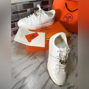 Hermès Authenticated White Day Sneakers